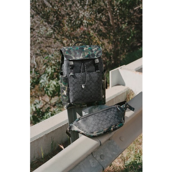 Coach League Flap Backpack In Signature Canvas Charcoal With Camo Print NWT - Picture 6 of 6